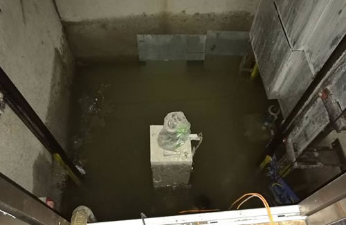 电梯基坑进水